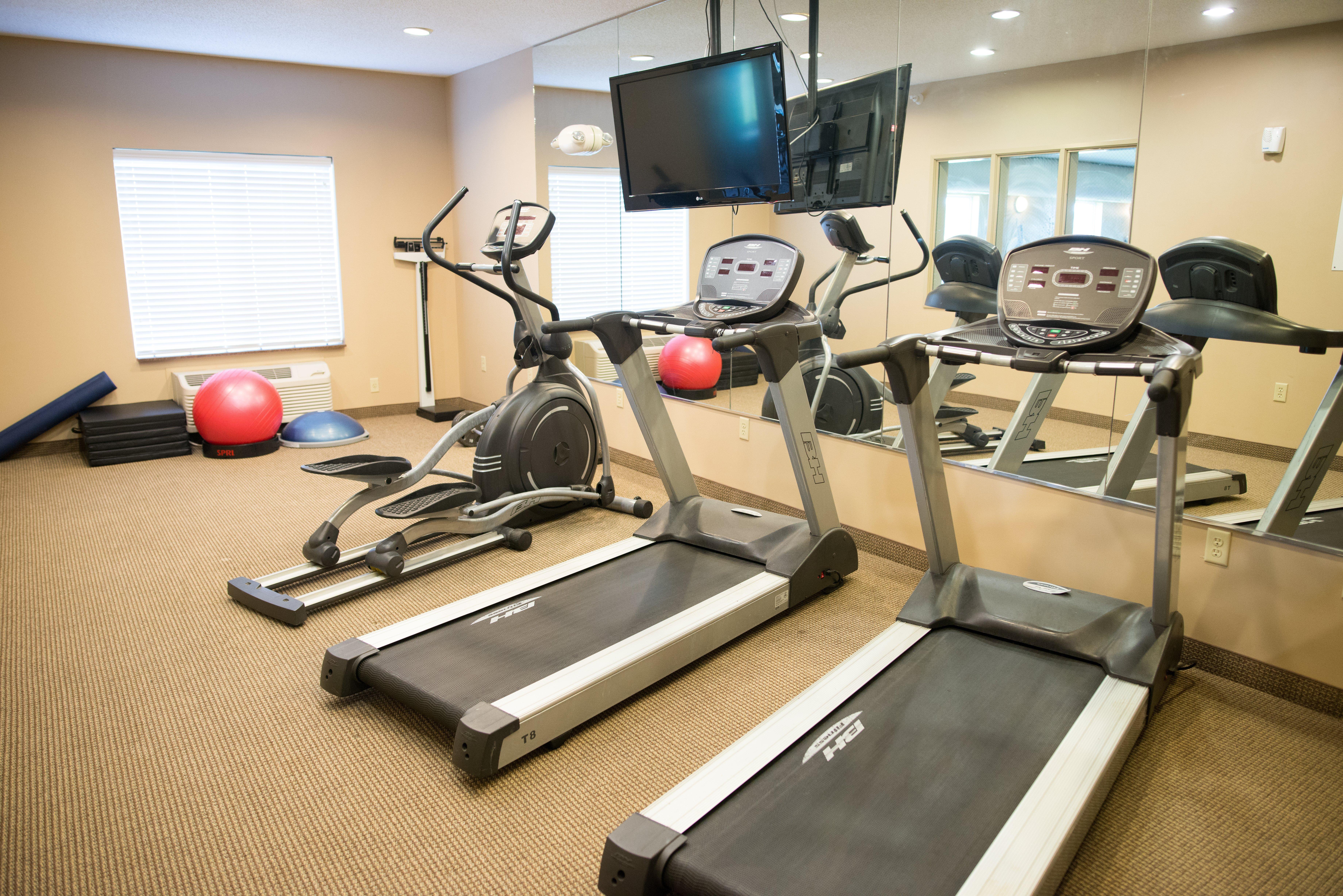 Holiday Inn Express & Suites Northwood By Ihg Silver Lake Exteriör bild