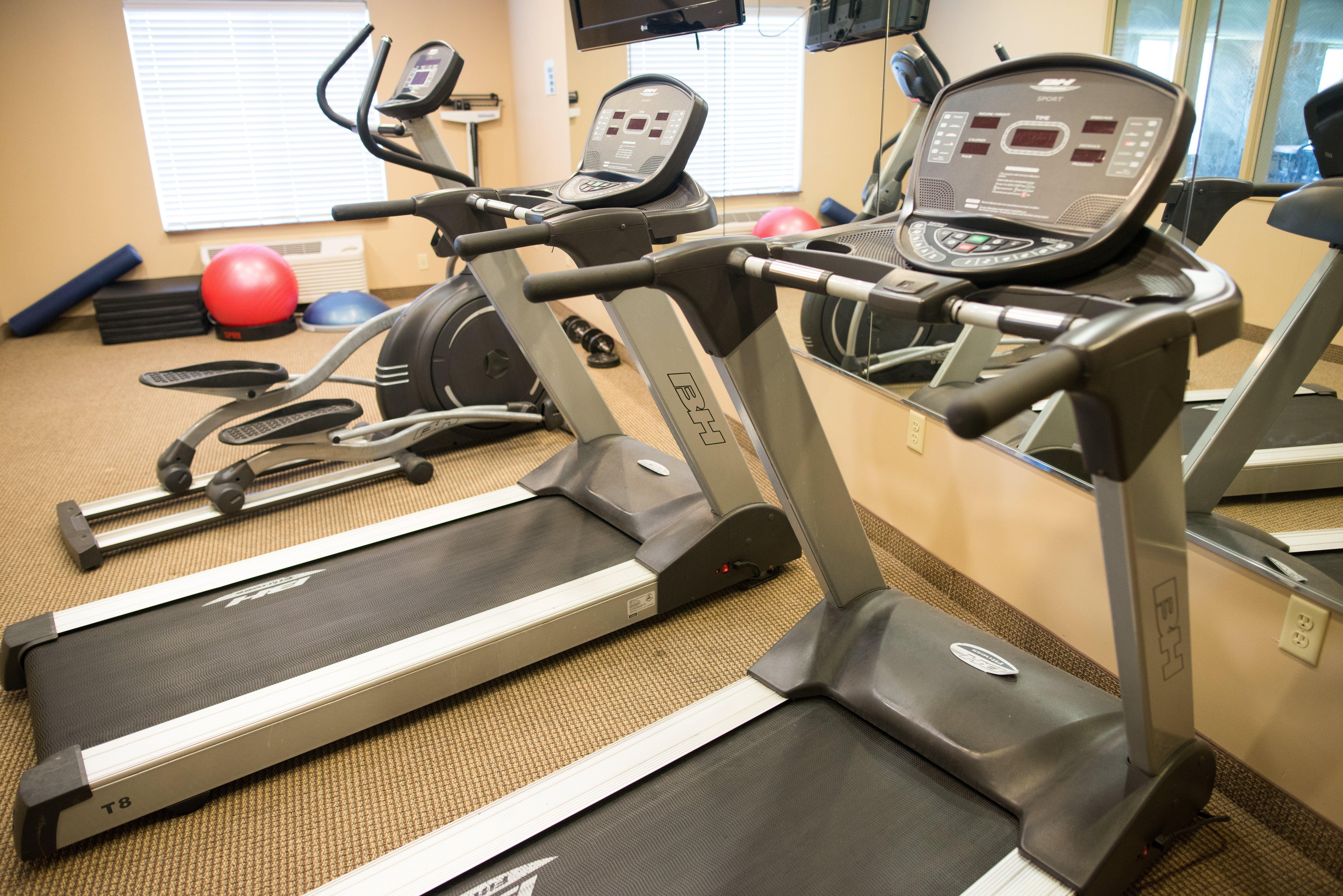 Holiday Inn Express & Suites Northwood By Ihg Silver Lake Exteriör bild